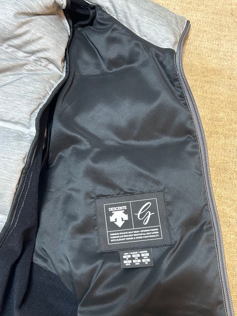 DESCENTE G パディングジャケット グレー/ブラック