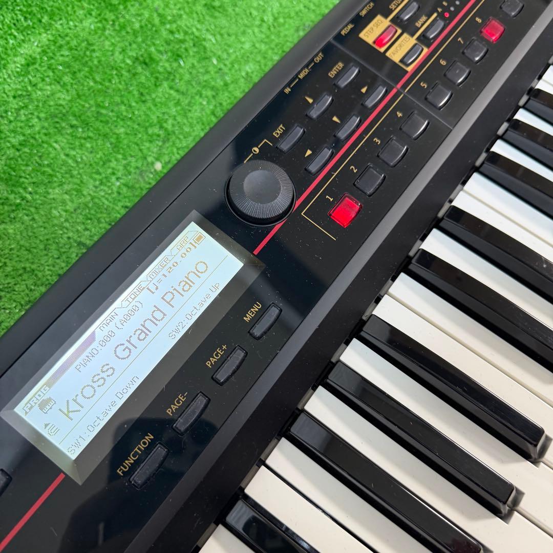 美品　KORG コルグ KROSS 61鍵盤　シンセサイザー　ケース付き　良好