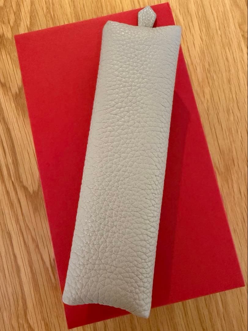 美品❤︎BONAVENTURA ペンケース シュリンクレザー グレージュ