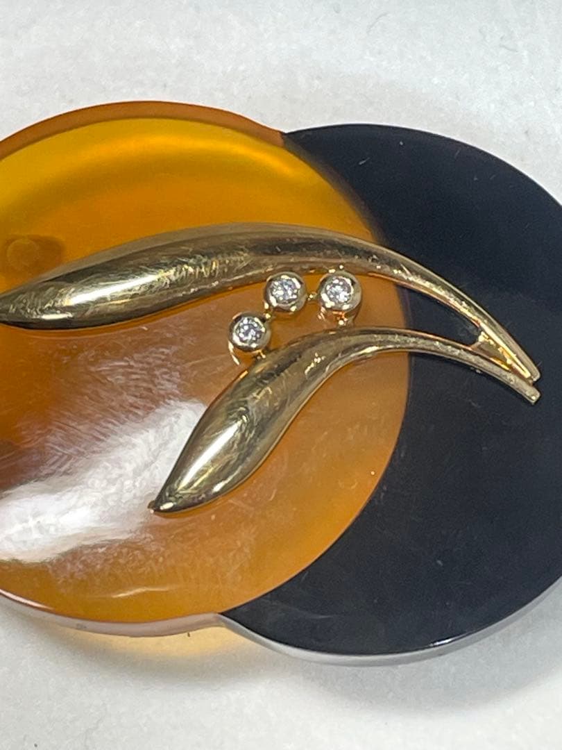 K18 天然ダイモンドジュエリーデザイ　本鼈甲 ダイヤに彫金細工の帯留め　12g