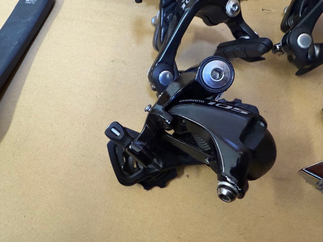 シマノ 105 5800 グループセット　デュラエース　新品ブラケットカバー