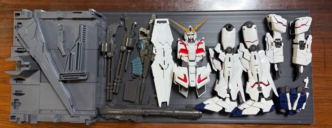 ＰＧ ユニコーンガンダム（素組）、拡張ユニット 、LEDユニットセット