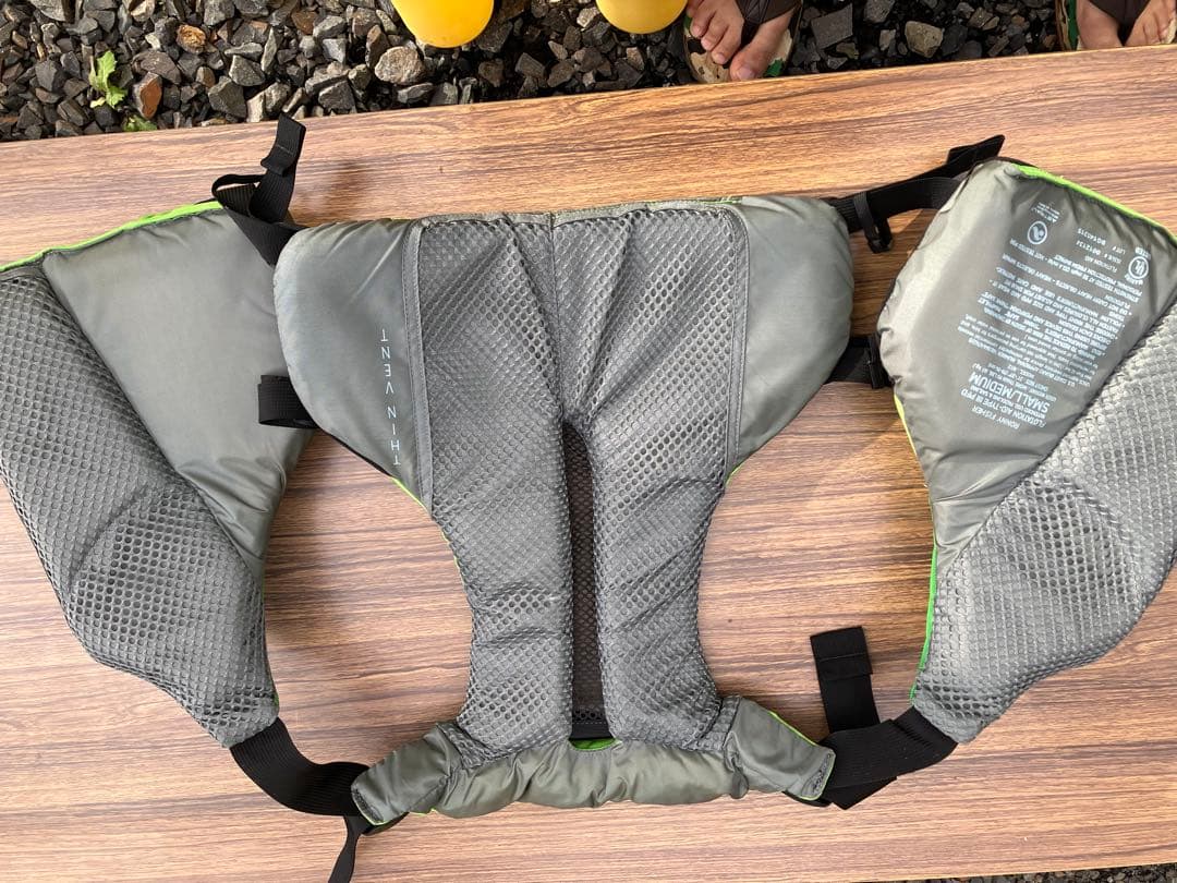 アストラルボヤンシー　RONNY FISHER ライフジャケット　カヤック