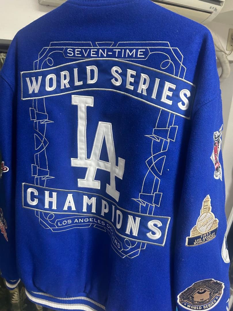 ロサンゼルス・ドジャース ボンバージャケット