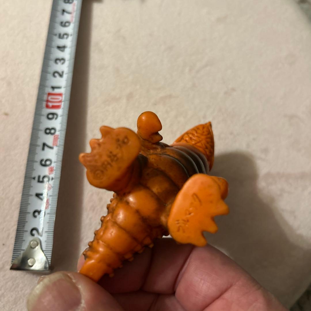 ウルトラマン 怪獣 フィギュア オレンジ