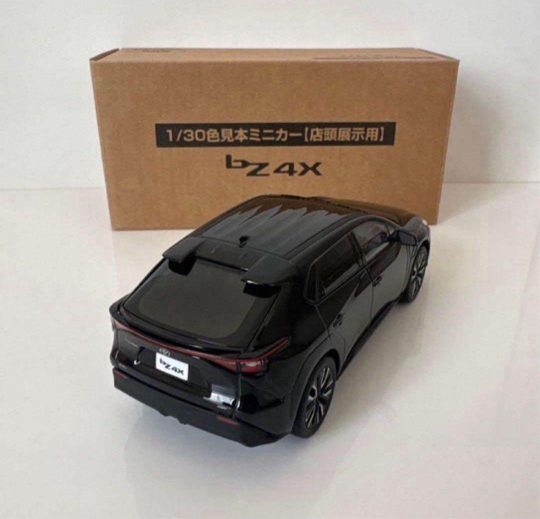 トヨタ 新型bZ4X ミニカーカラーサンプル アティチュードブラック黒【非売品】