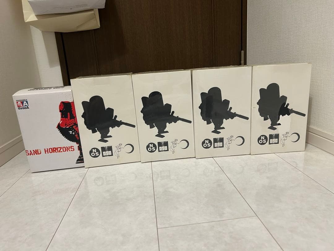 threeA/スリーエー ARMSTRONG WORLD WAR ROBOT