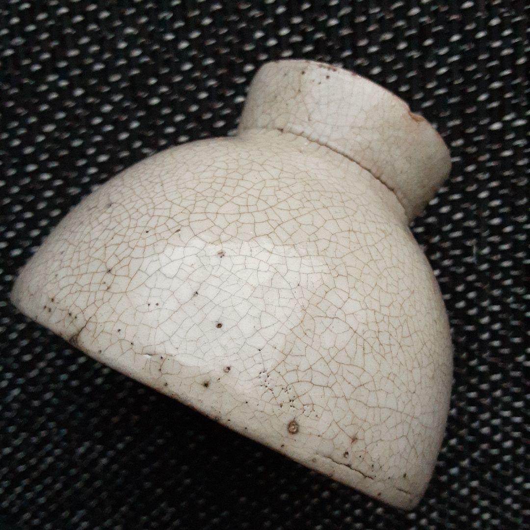 古い李朝朝鮮王朝白磁茶碗/唐津伊万里焼粉引吹貫入青白磁/ぐい呑み陶酒器