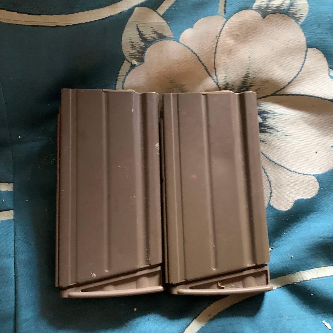 次世代電動ガン　マガジン　バッテリー　電池　BB弾　サプレッサー付き