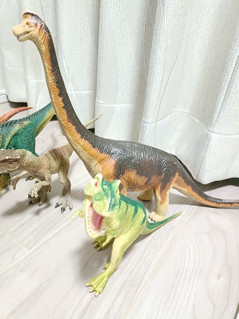 恐竜フィギュア　シュライヒ　マテル　スーパーかみつき吠えるTレックス