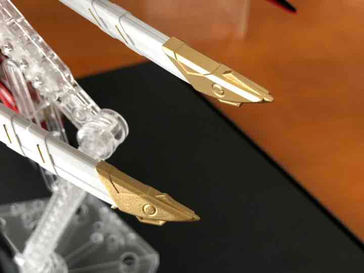 MG アストレイレッドフレーム　フライトユニット付　完成品　無塗装