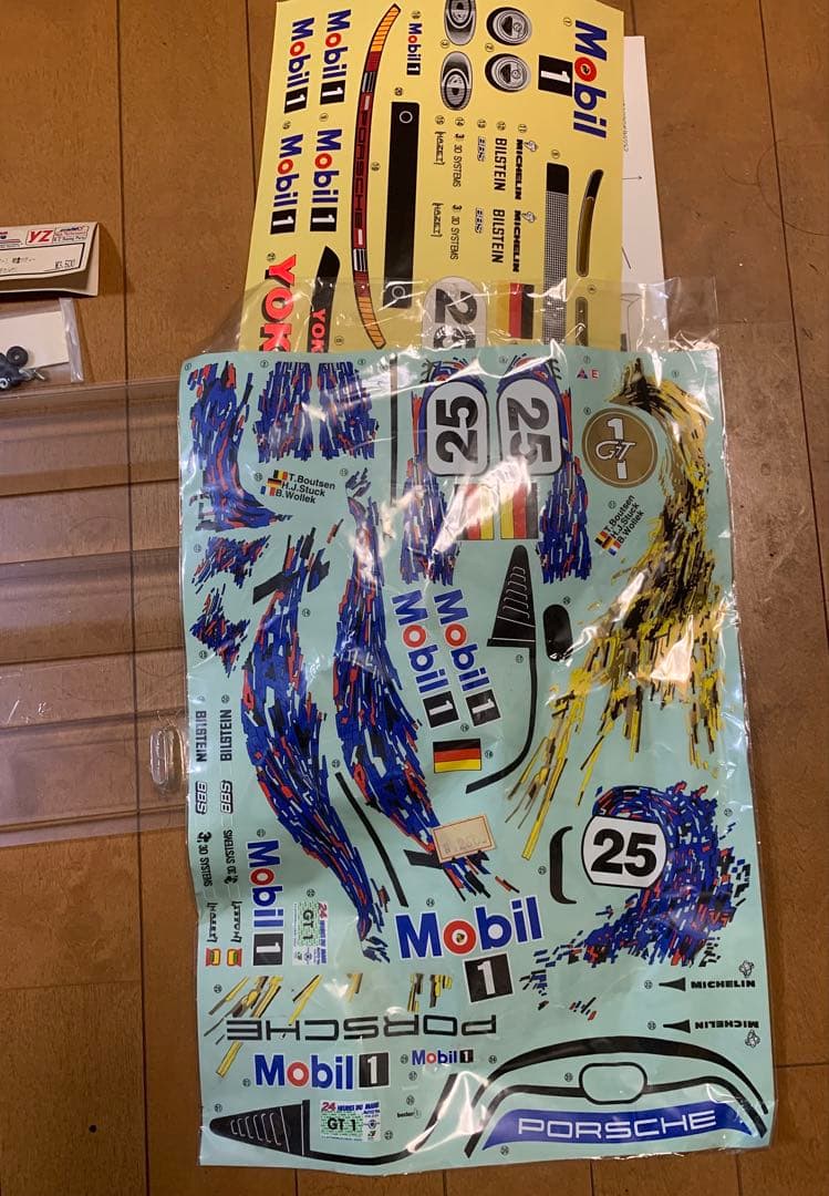 ヨコモポルシェ 911GT1ボディセット Mobil1デカール付き