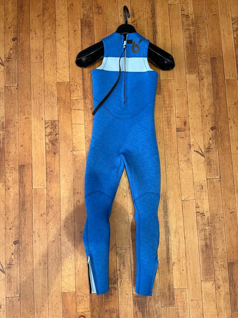 breaker out 140 ウェットスーツセットアップ