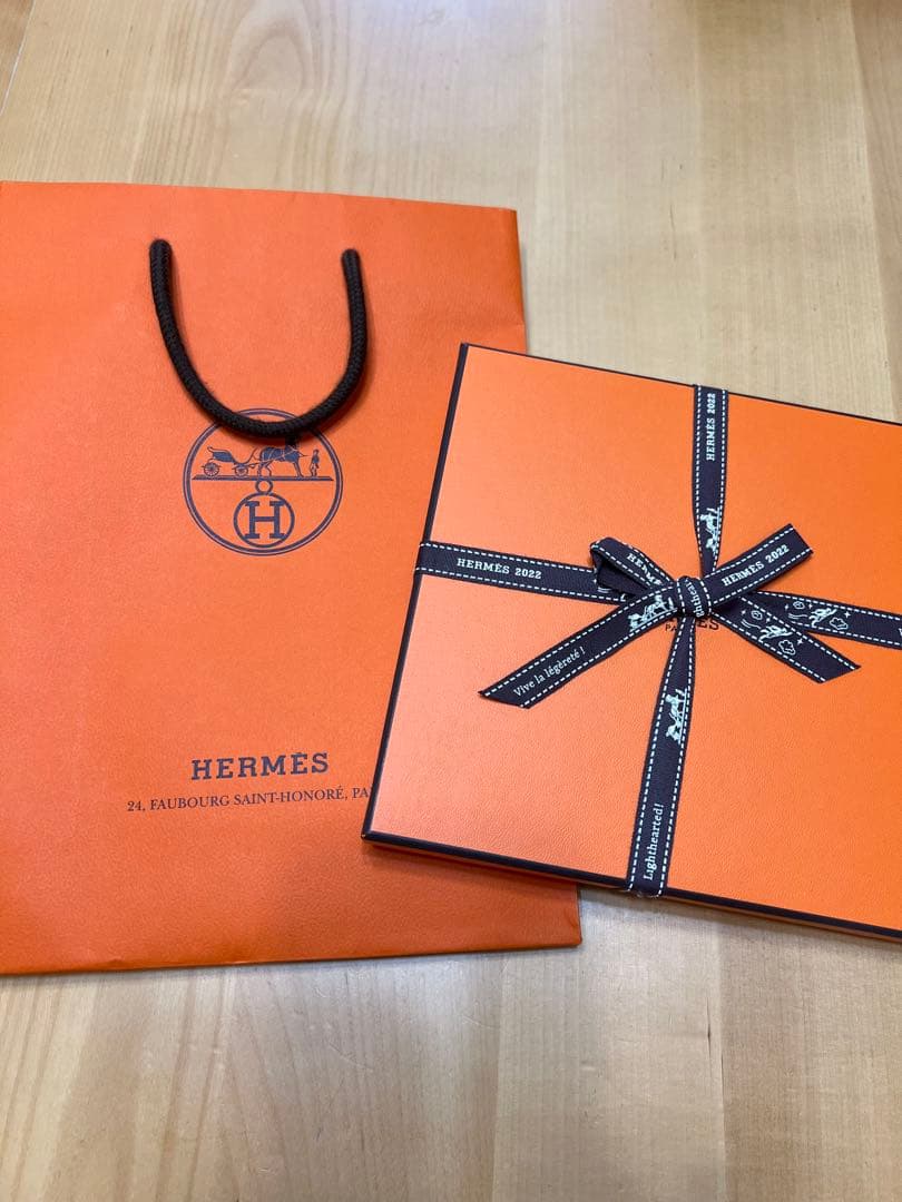 エルメス　ハンドタオル　カレ　タオル