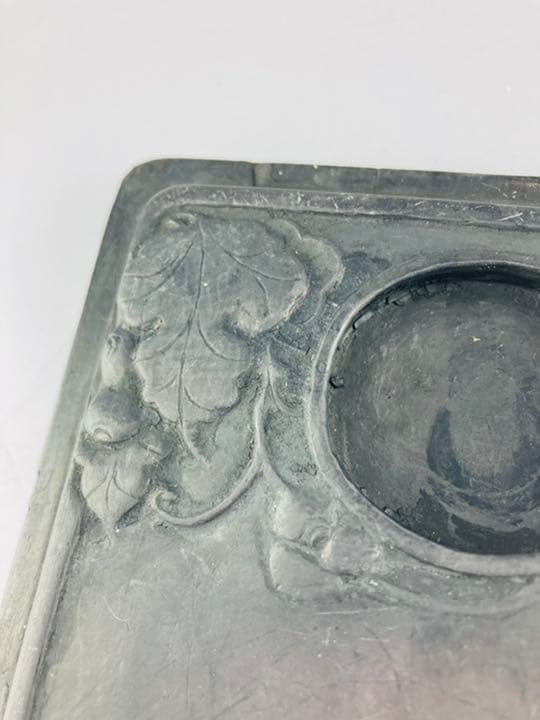 中国　中古硯J7  清代　旧麻坑葡萄端硯　札付き