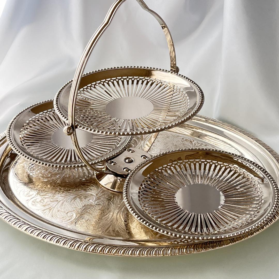 【英国】 パールと透かしのケーキスタンド バタフライ式