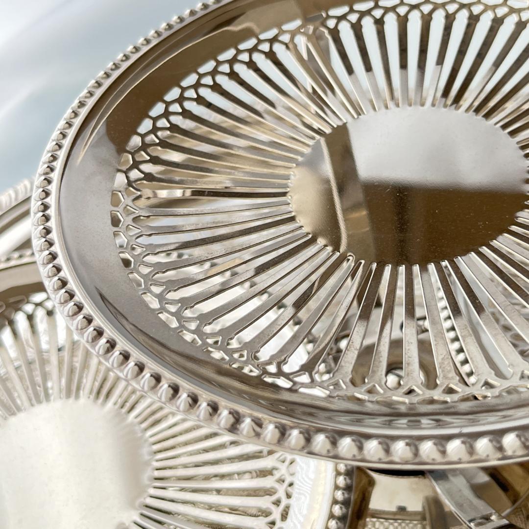 【英国】 パールと透かしのケーキスタンド バタフライ式