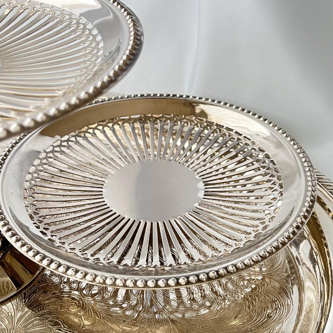 【英国】 パールと透かしのケーキスタンド バタフライ式