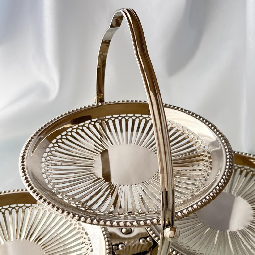 【英国】 パールと透かしのケーキスタンド バタフライ式