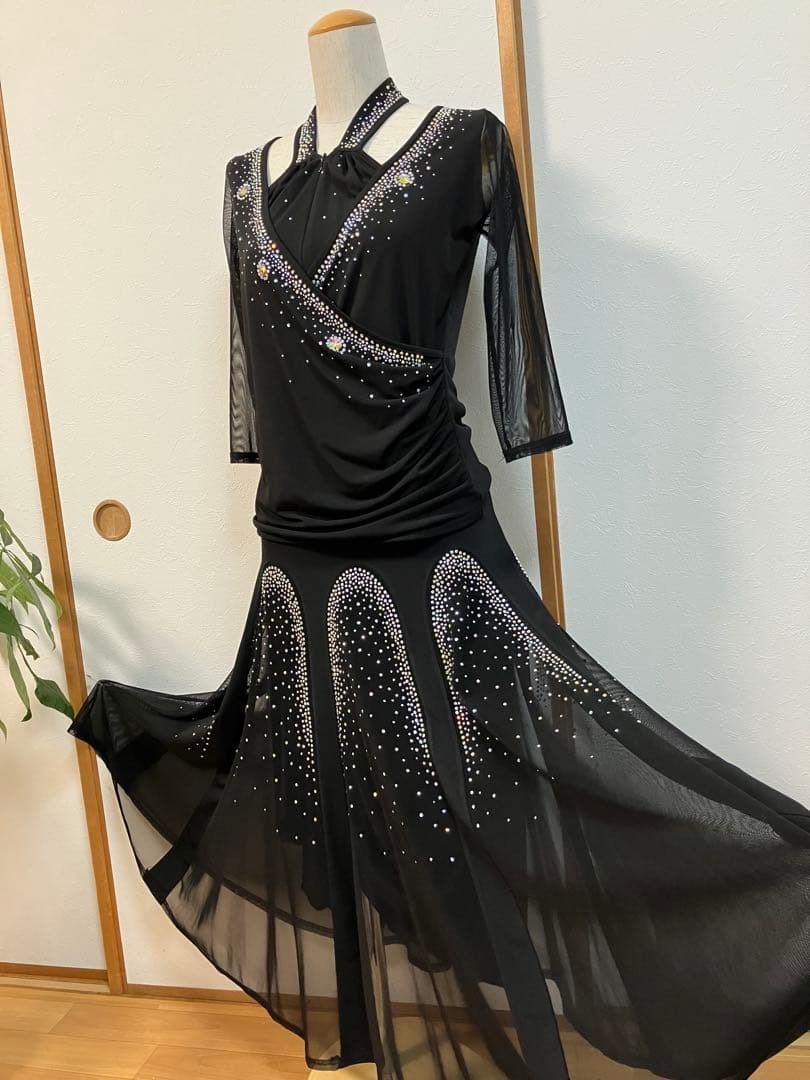 ブラック スパンコール ダンスウェア