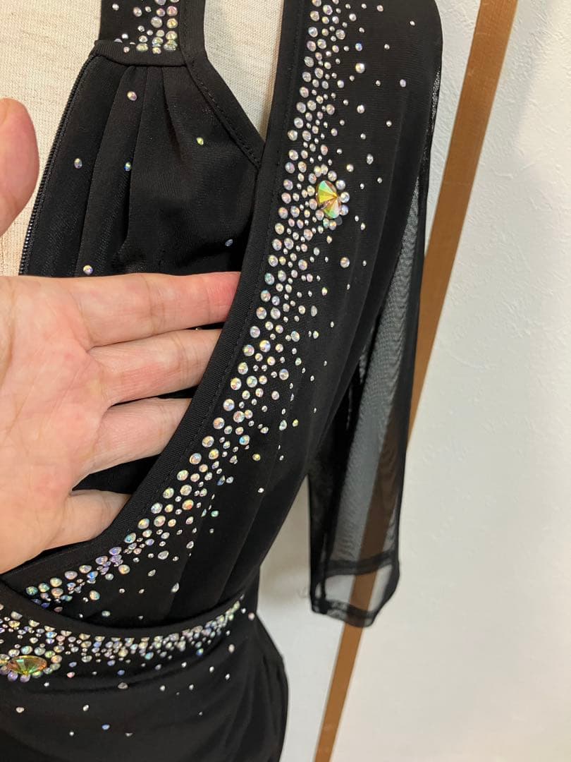 ブラック スパンコール ダンスウェア