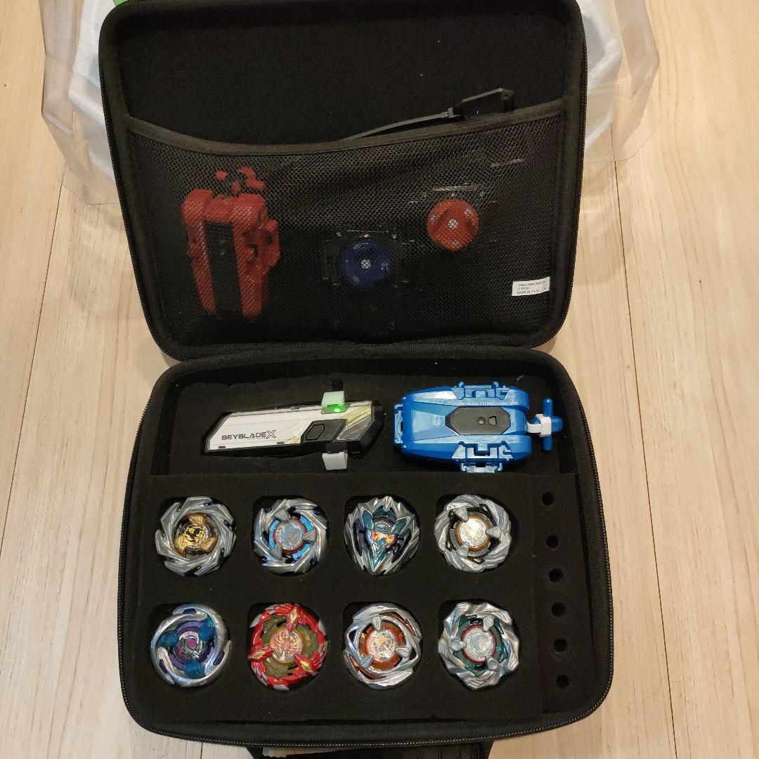 BEYBLADE　ベイブレードX　スタジアム　ケース　ブレード　ランチャー