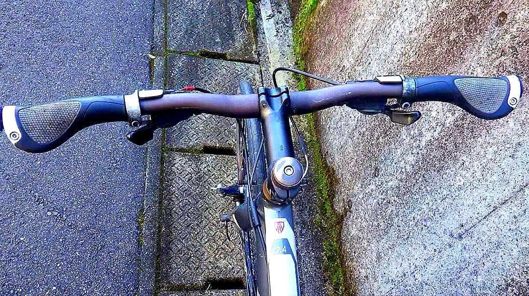 TREK FXシリーズ　7.4　FX　アルミフレーム クロスバイク　定価7万円程