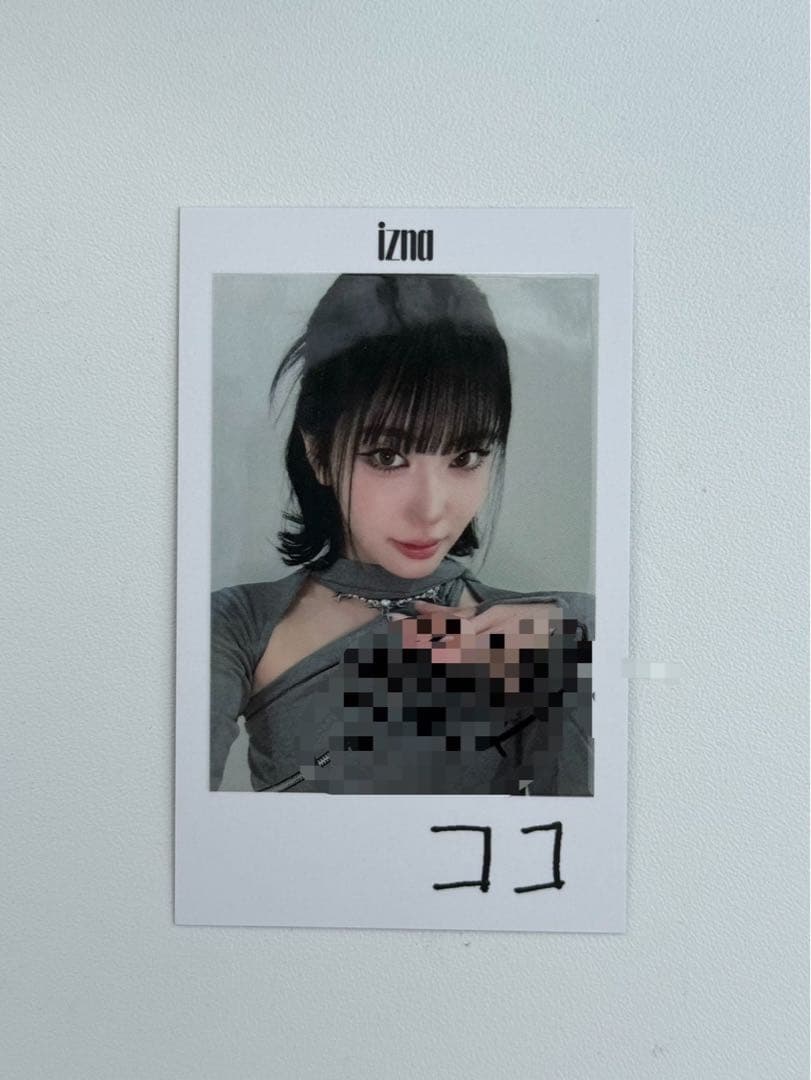 IZNA 会場限定 2枚同時 チェキ風 トレカ 直筆 サイン ココ　1/29