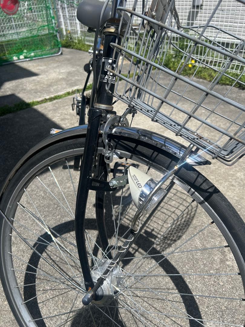 カゴ付き6段変速自転車　シティサイクル　27インチ オートLEDライト　福岡