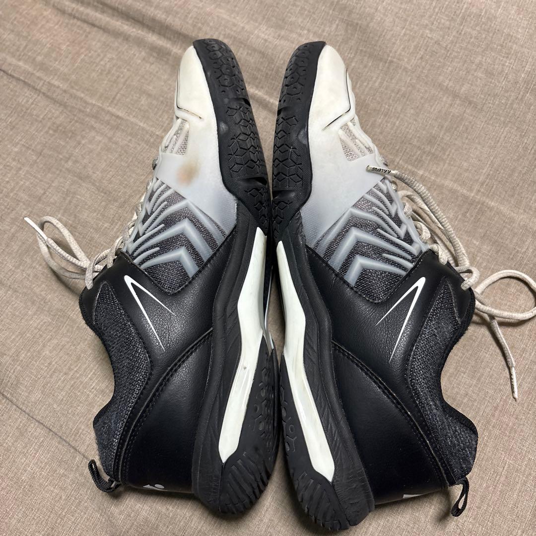 女性用Lサイズ バドミントンシューズ 値下げ済み‼️