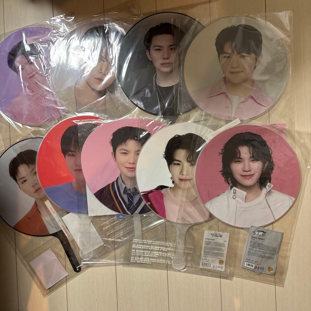 WOOZI ウジ　うちわ　9枚