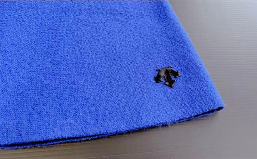 ③点セット　ブルゾン　セーター　スカート