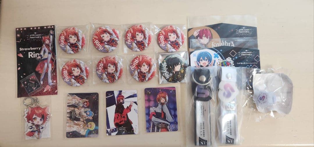 莉犬くん　すとふぇす　缶バッジ　アクスタ