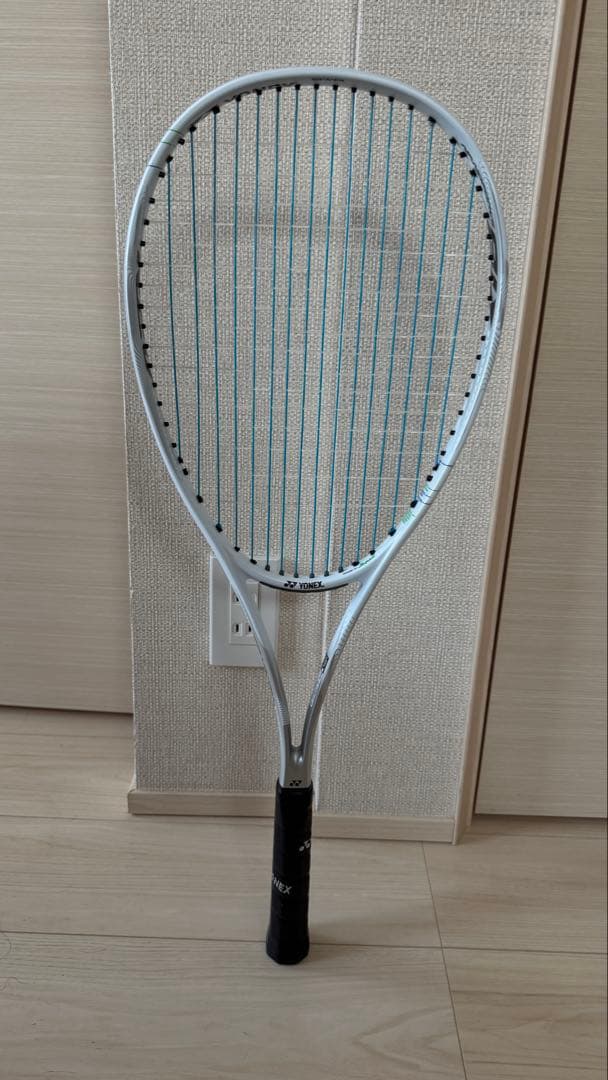 ヨネックス　ナノフォース 8V REV UL1 美品