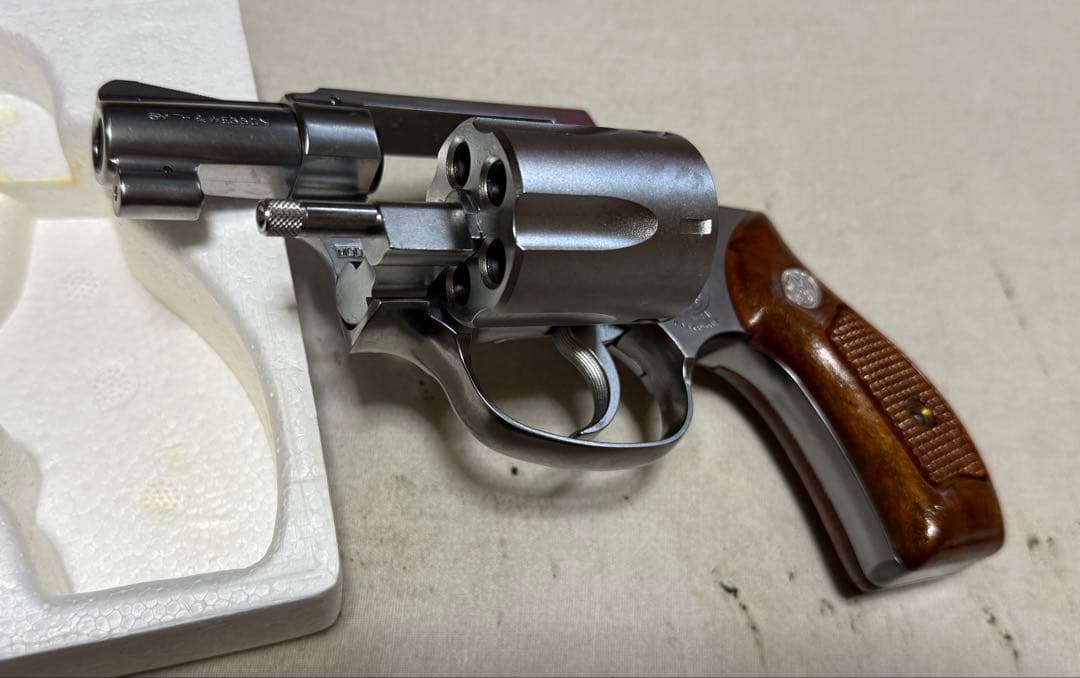 HW樹脂製 タナカ S&W M60 .38spl チーフ2inch 未使用極美品