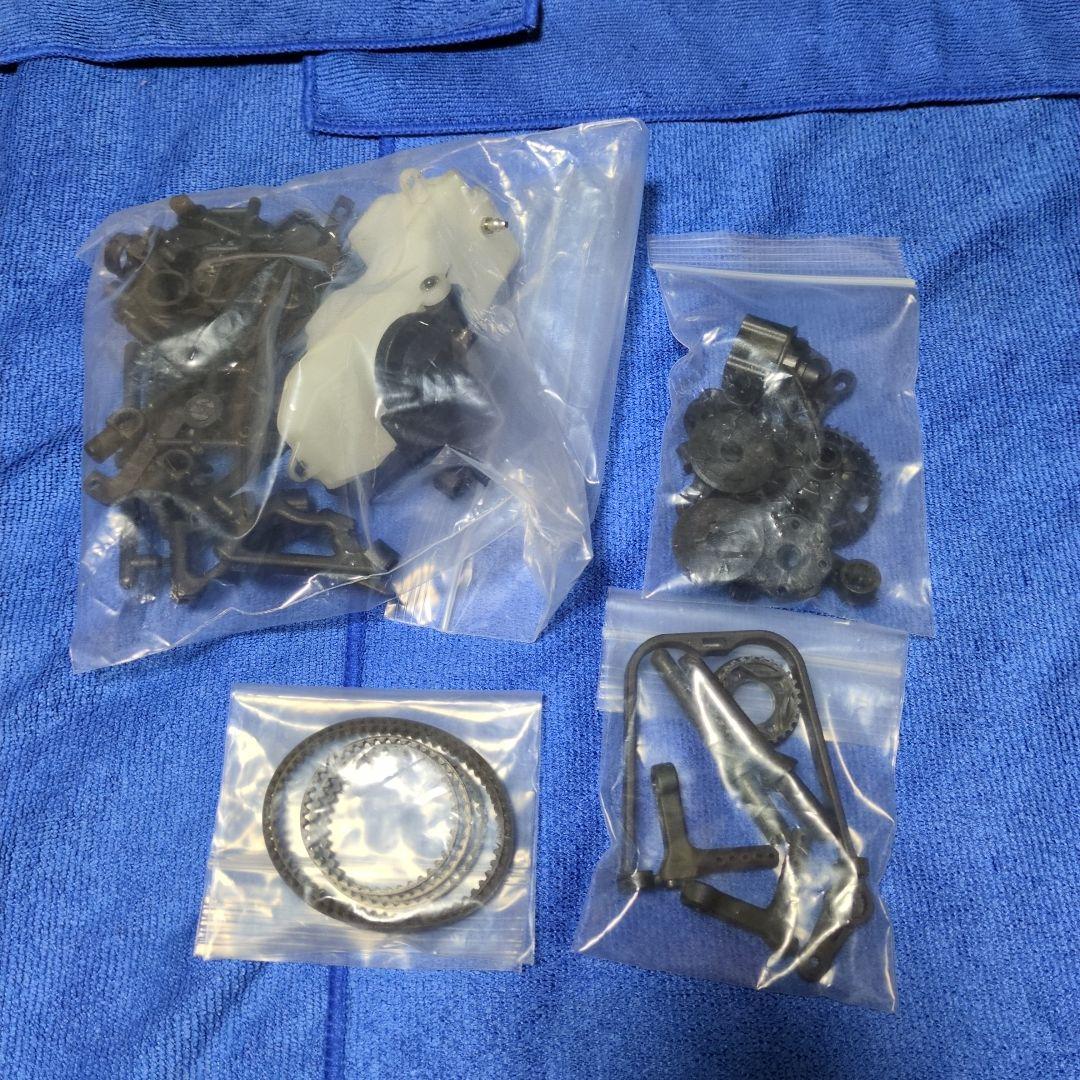 無限精機　MTX-6　スペアパーツ、ボディ、タイヤ付き