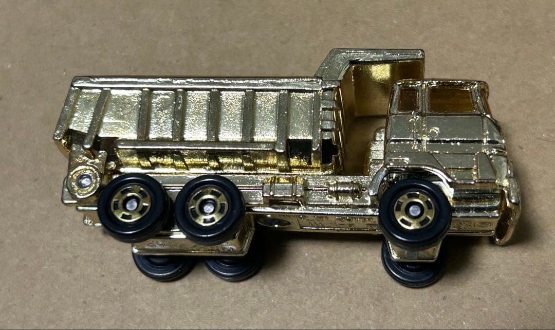 トミカ いすゞ オフロードダンプ 2台セット