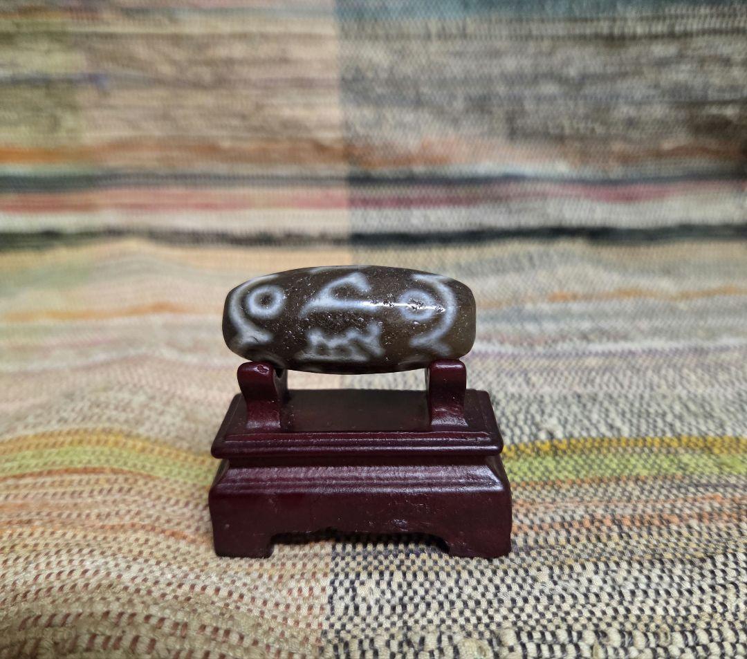 876　天珠　 八眼六字真言天珠　梵字　貴重　珍品　dzibeads！