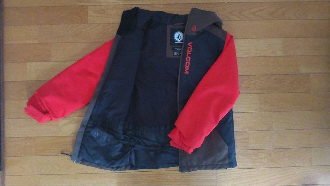 ボルコム　スノーボードウエア　キッズ