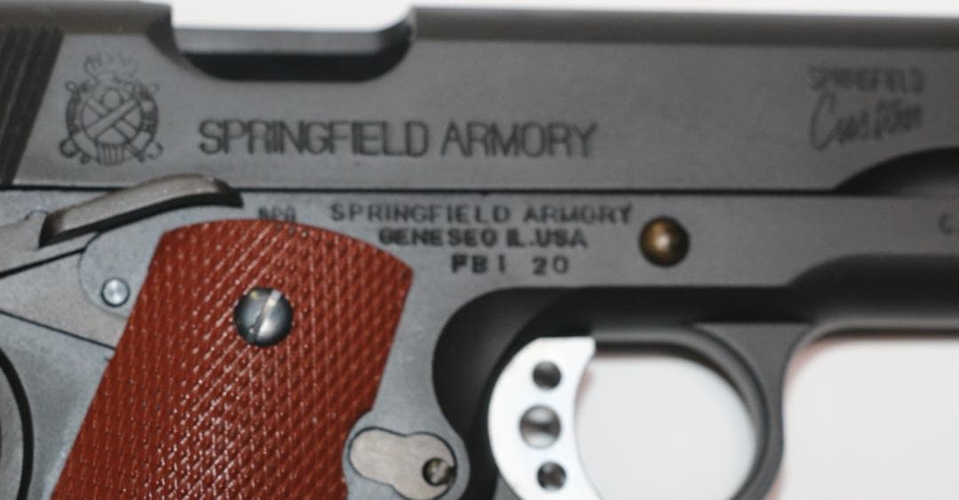 MGCHW樹脂製モデルガン コルトＧＭカスタム FBI BUREAU 合法品