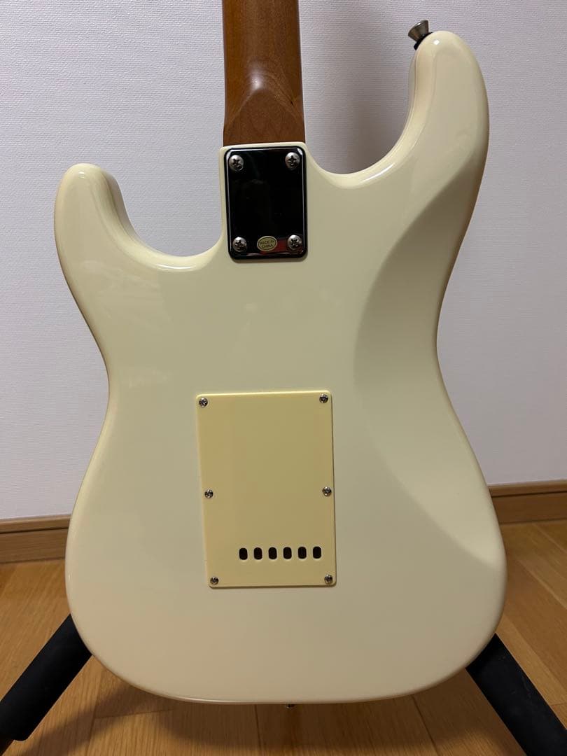 美品おまけ付　Bacchus BST-2-RSM/R OWH ストラト　ギター