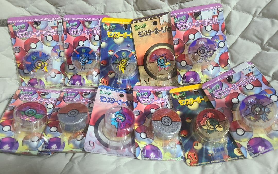 モンスターボールピンバッジ 11個セット