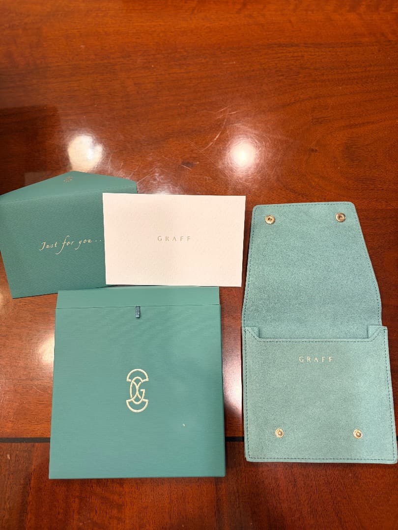 Graff 空箱のみ（ネックレス）　リニューアル後　新作