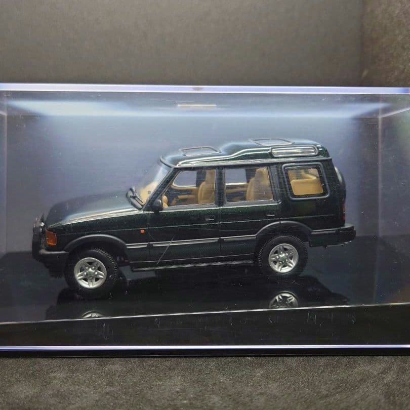 オートアート　ランドローバーディスカバリー