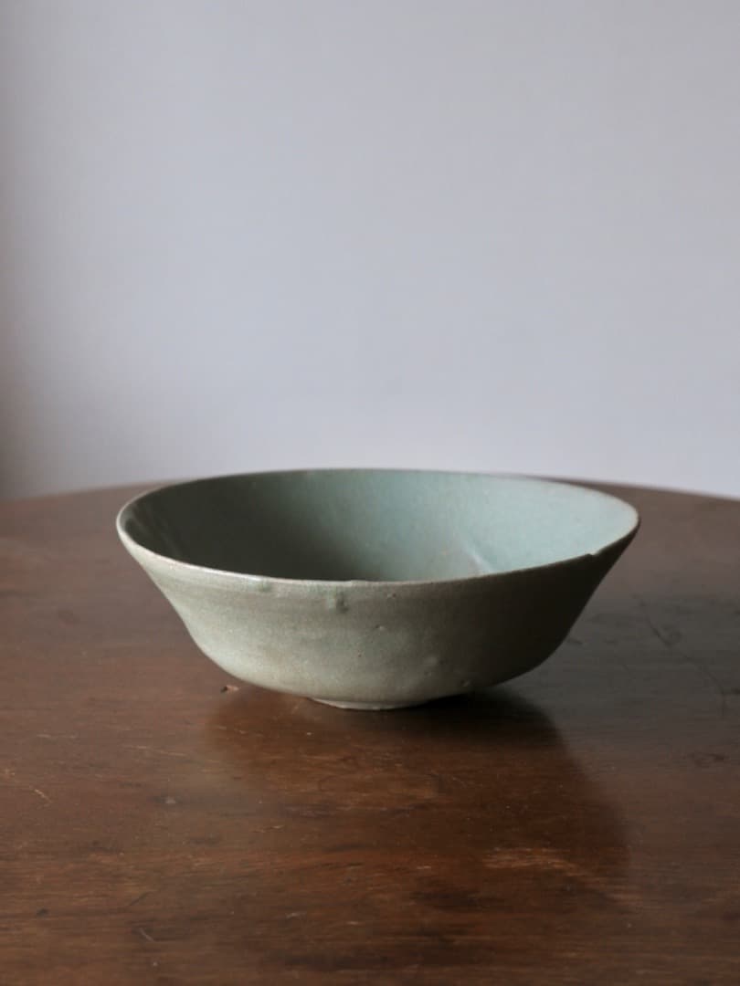 青磁鉢　茶碗　高麗青磁　陰刻文皿　箱付　茶道具　Q1784