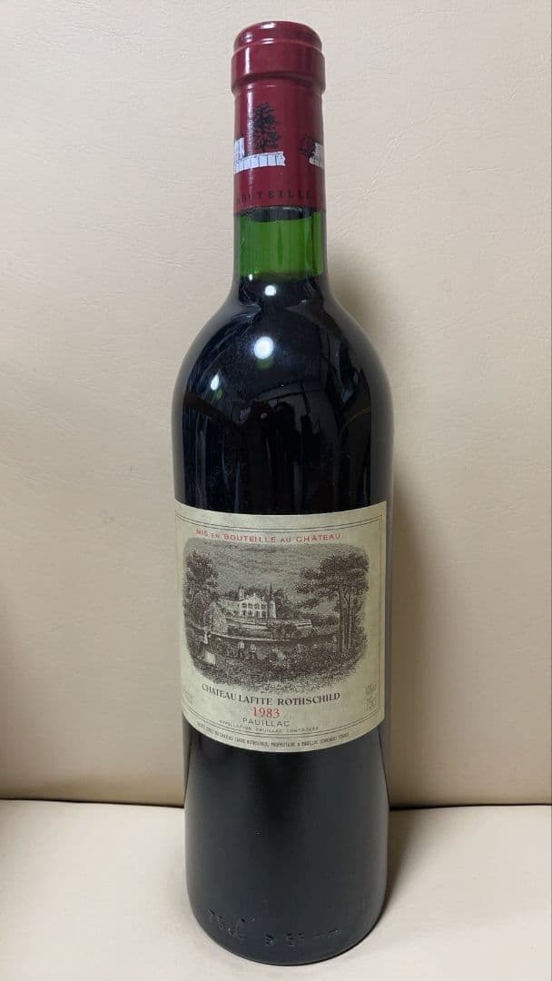特価　シャトー ラフィット ロートシルト 1983年　750ml　1本　木箱入り