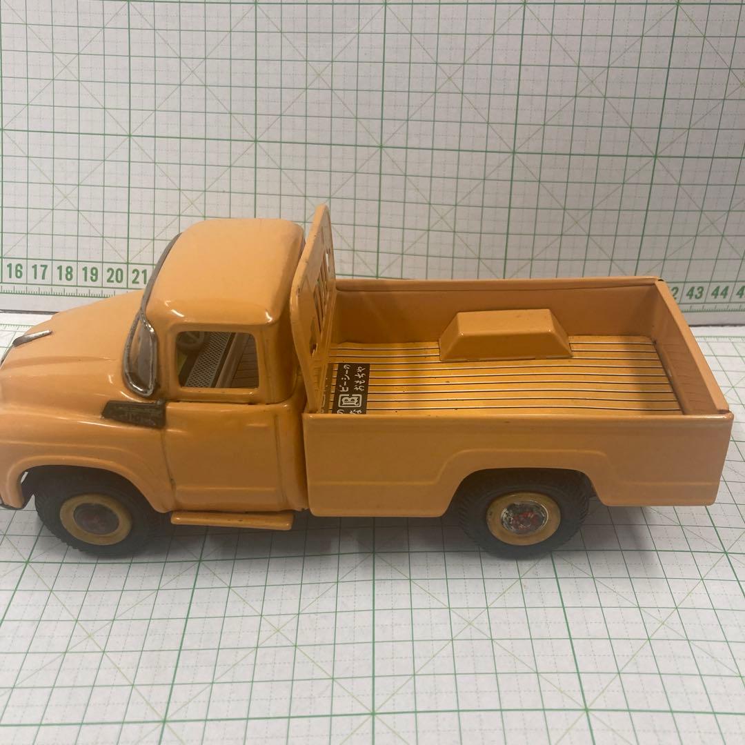 1950年代旧バンダイ赤箱シリーズ、日産ジュニアトラックのブリキスケールミニカー