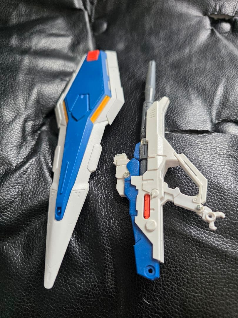 機甲の城　1/100 クスィーガンダム似　海外製プラモデル　完成品ジャンク