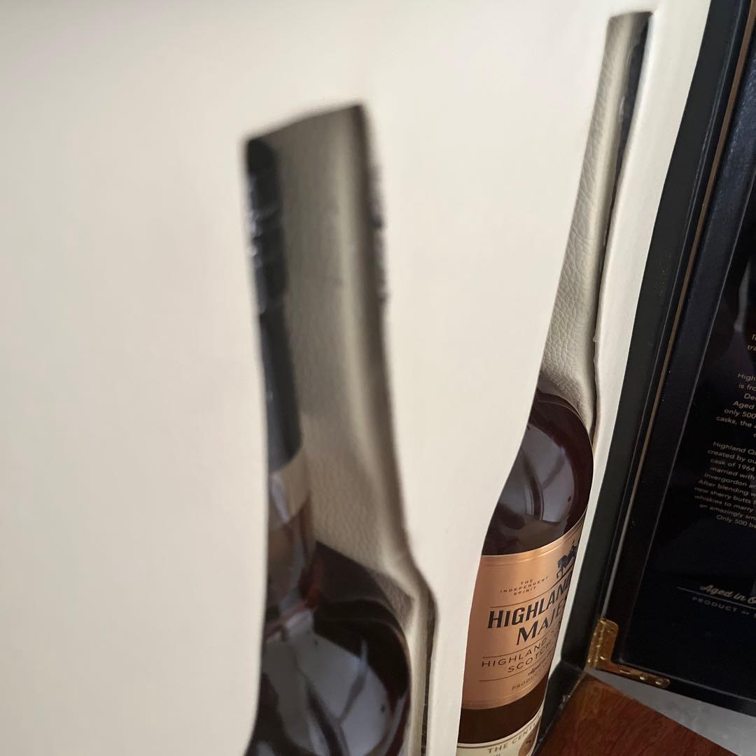 ＨＱ１５６１センチュリーエディションブレンデッド５０年＆シングルモルト５２年２本