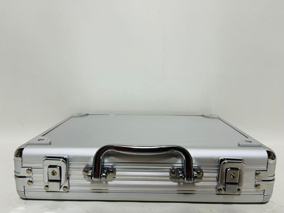 世界のヨコサワ　ポーカーセット　ハードケース付き